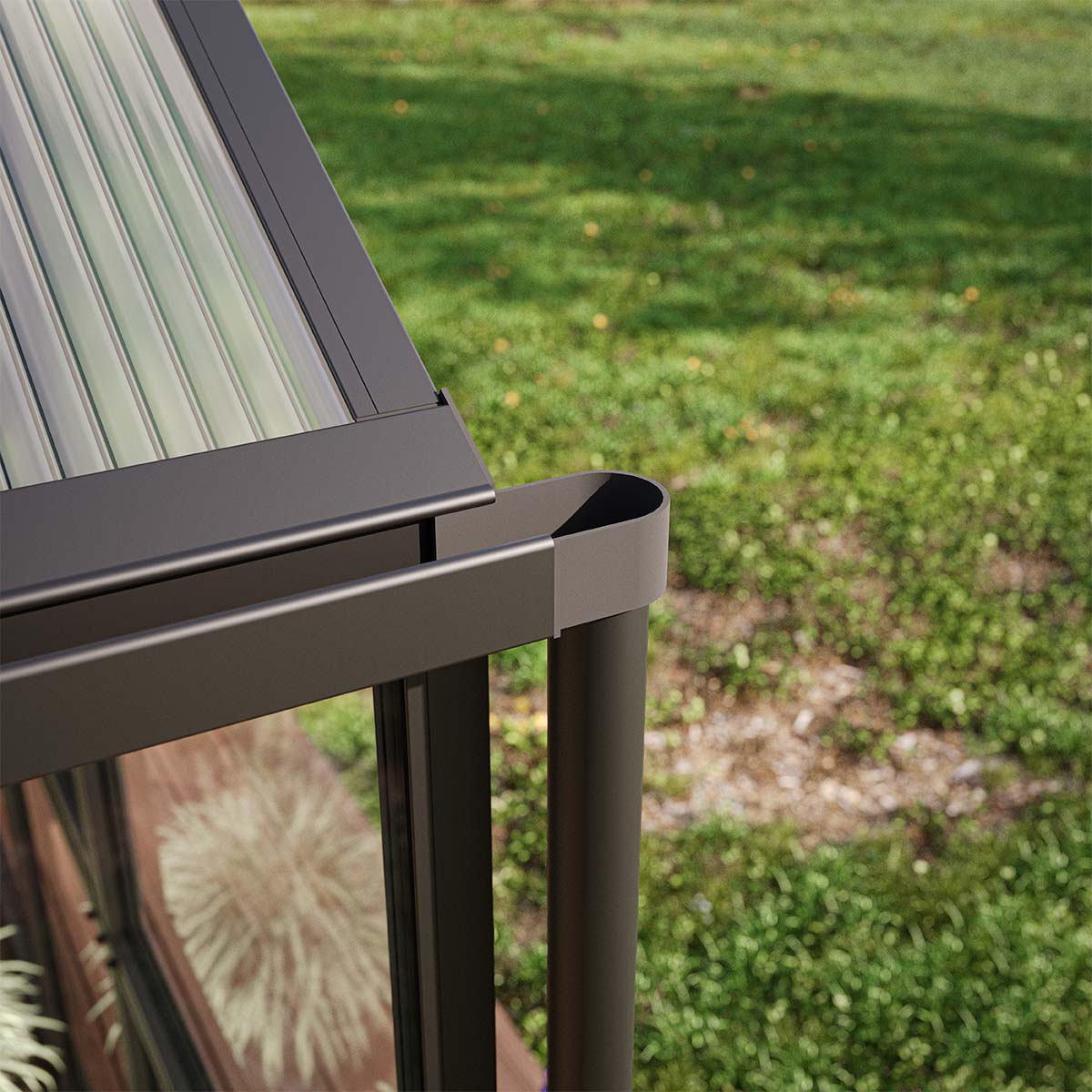 Detalje af aluminiumsramme på terrasseoverdækning