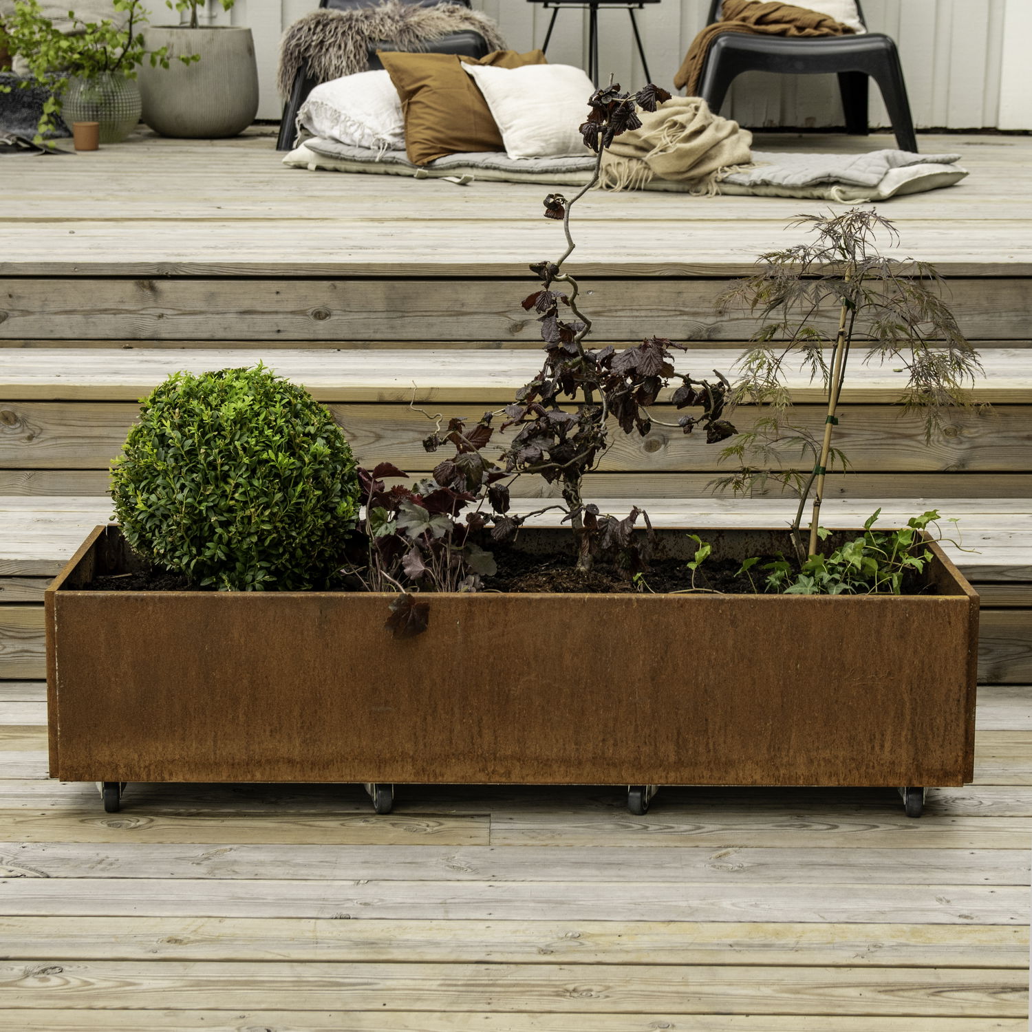 Aflange Højbede 40x120cm 25cm Høj Råjern Med Bundplade Metal Hjul