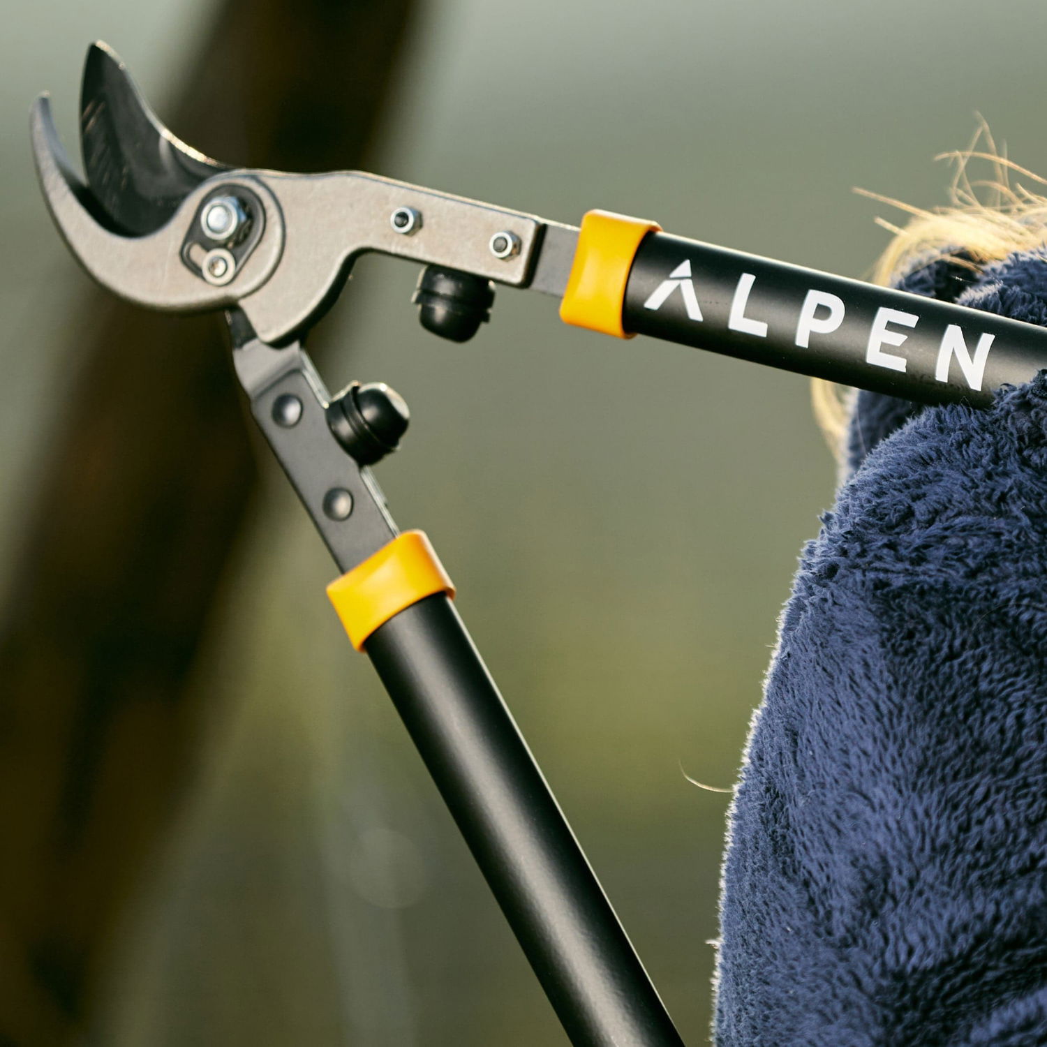 Nærbillede af ALPEN grensaks i brug