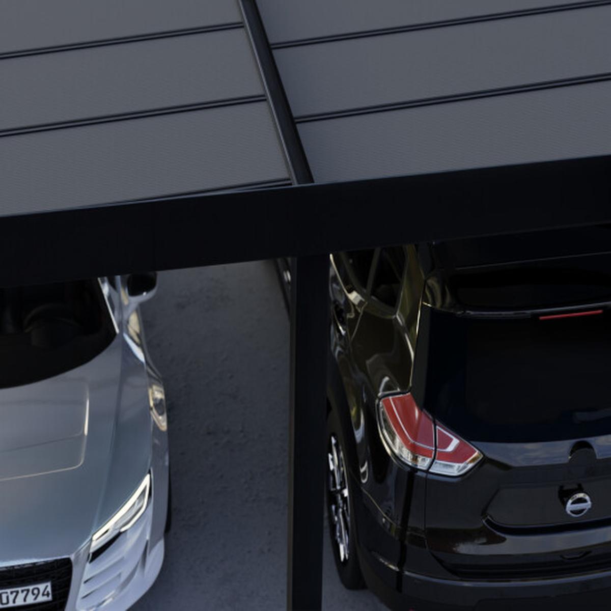 Sort dobbelt carport med to biler nedenunder