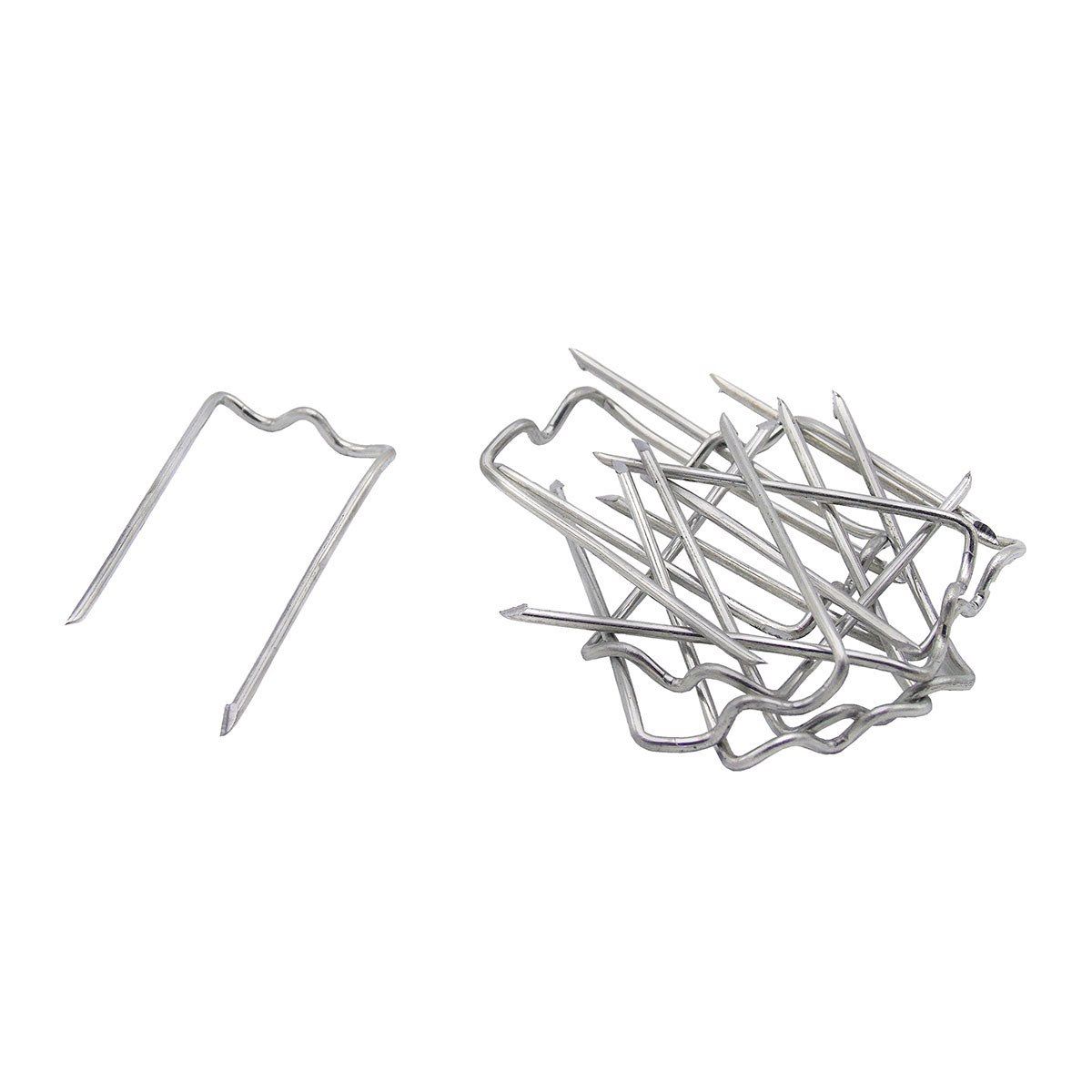 Sølvfarvede galvaniserede hegnskramper til montering af hegn