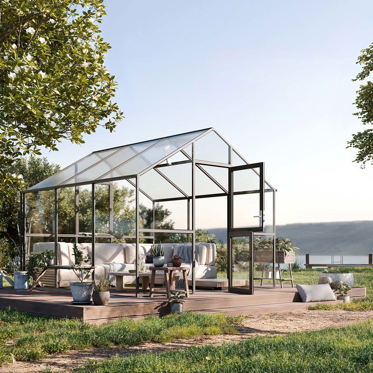 Elegant drivhus med loungemøbler på træterrasse