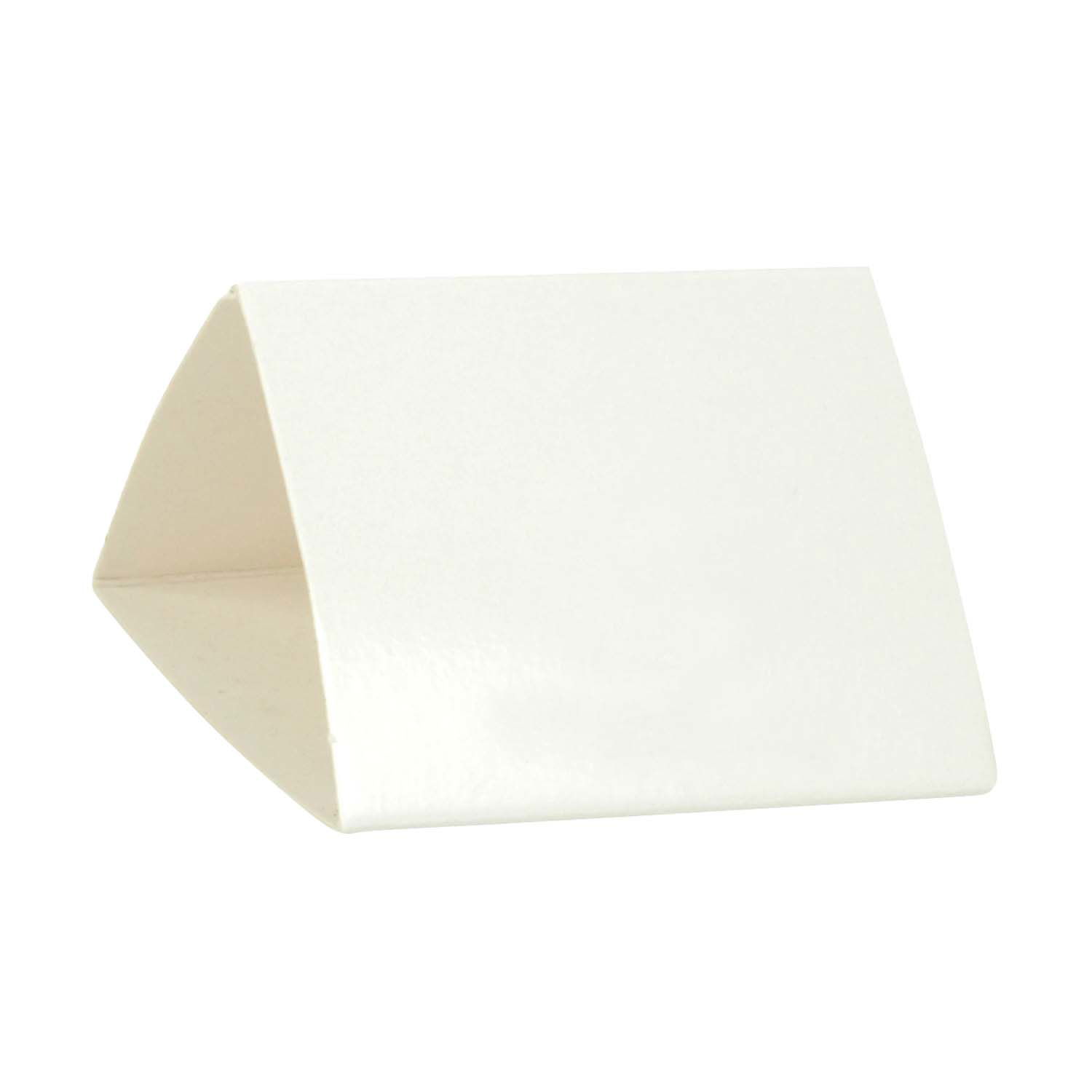Lille hvid trekantet gaveæske af karton