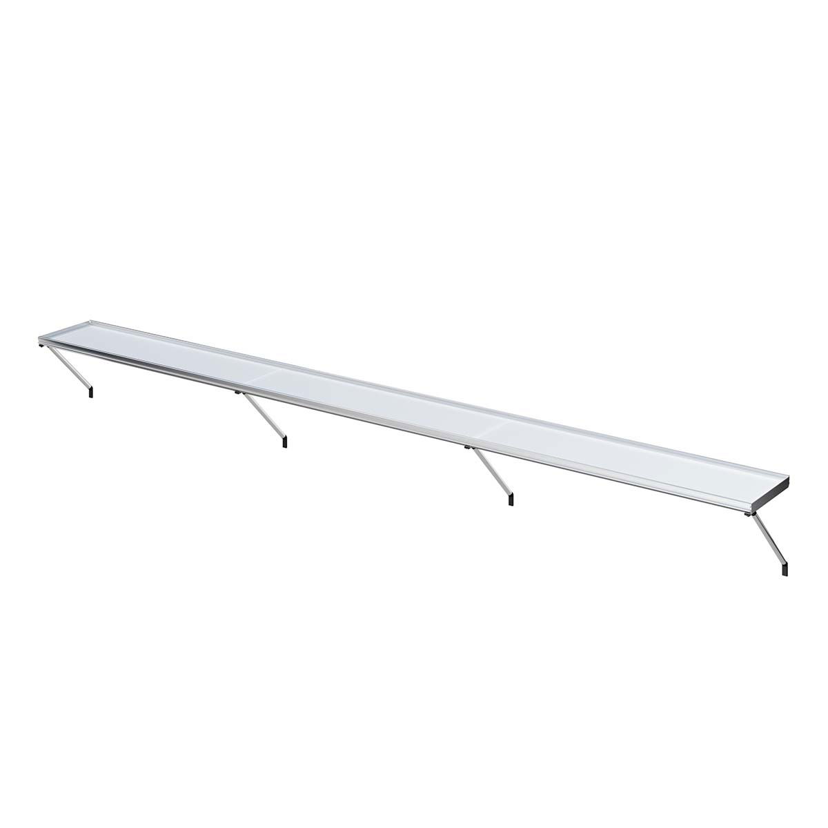 Hvid lang bænk på slanke metalben